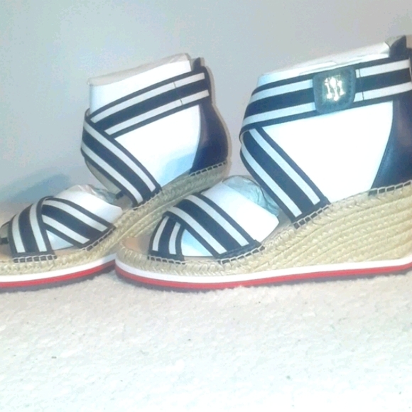Tommy Hilfiger Wedged Sandals - Picture 2 of 6